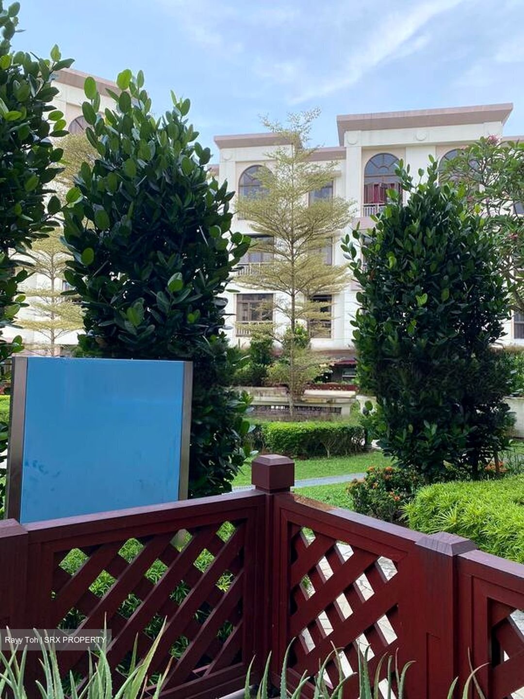 Seletaris (D27), Condominium #507393061